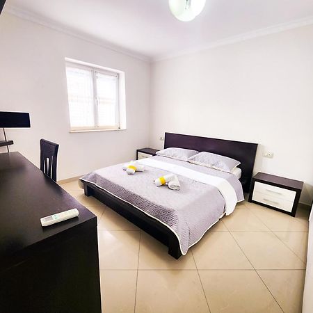 Apartment Sweet New Pazar Tirana Kültér fotó